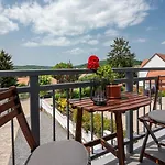 Papoula Vendeghaz Апартаменты *