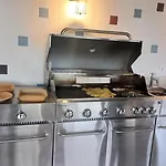 Papoula Vendeghaz * Тихань